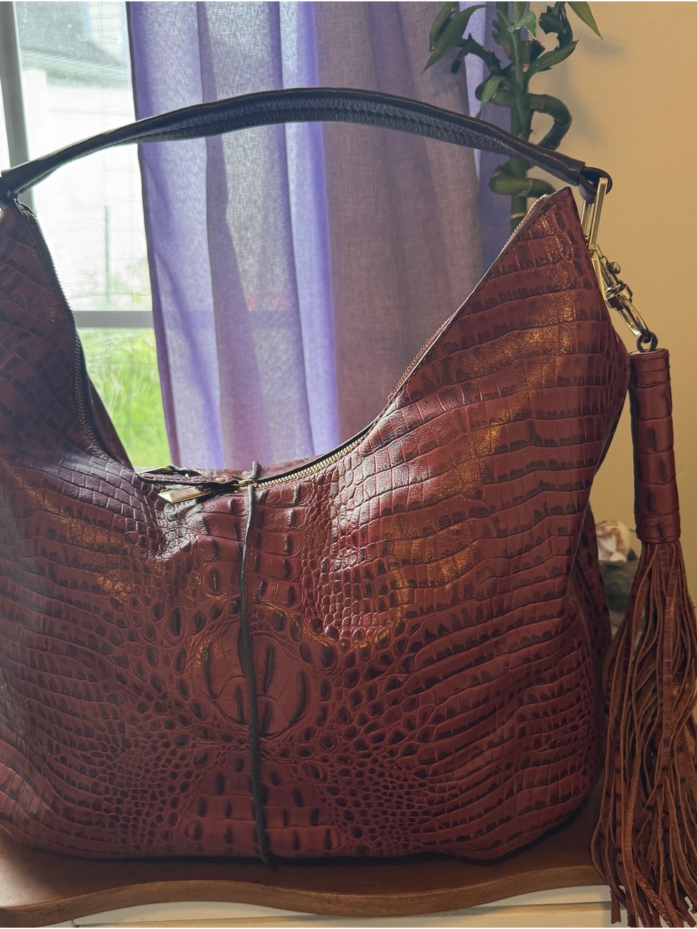 GILI Women’s Leather Croc-Embossed Hobo Bag - Brown